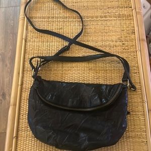 Garnet Hill Leather Handbag Crossbody
